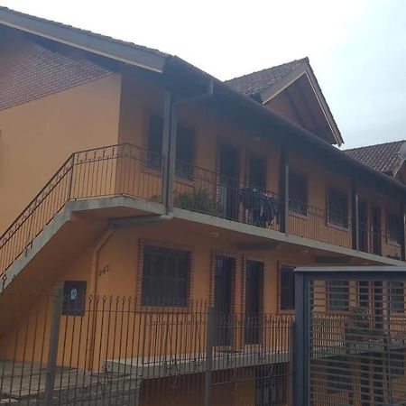 Apartamento Com Otimo Custo - Beneficio No Centro De Canela Esterno foto