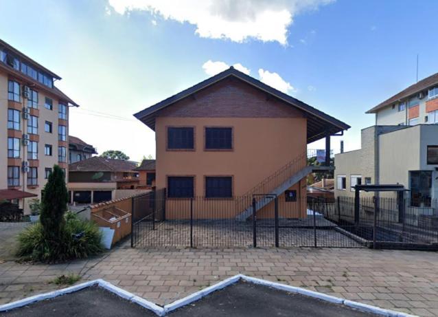 Apartamento Com Otimo Custo - Beneficio No Centro De Canela Esterno foto