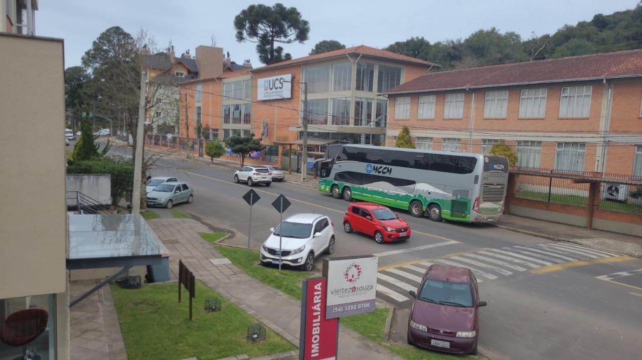 Apartamento Com Otimo Custo - Beneficio No Centro De Canela Esterno foto